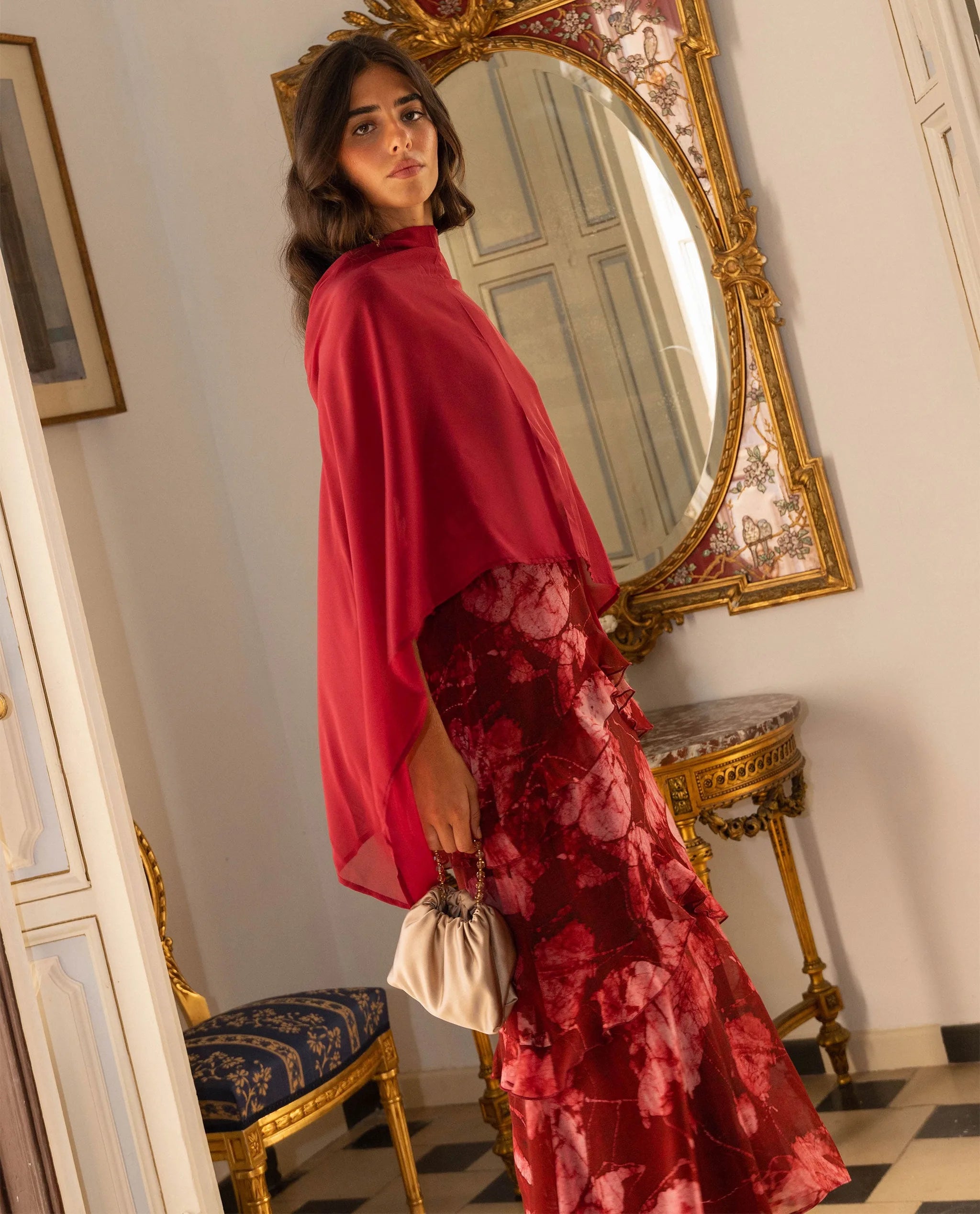 Burgundy Guest Cape for Weddings | THE-ARE Burgundy Guest Cape for Weddings | THE-ARE