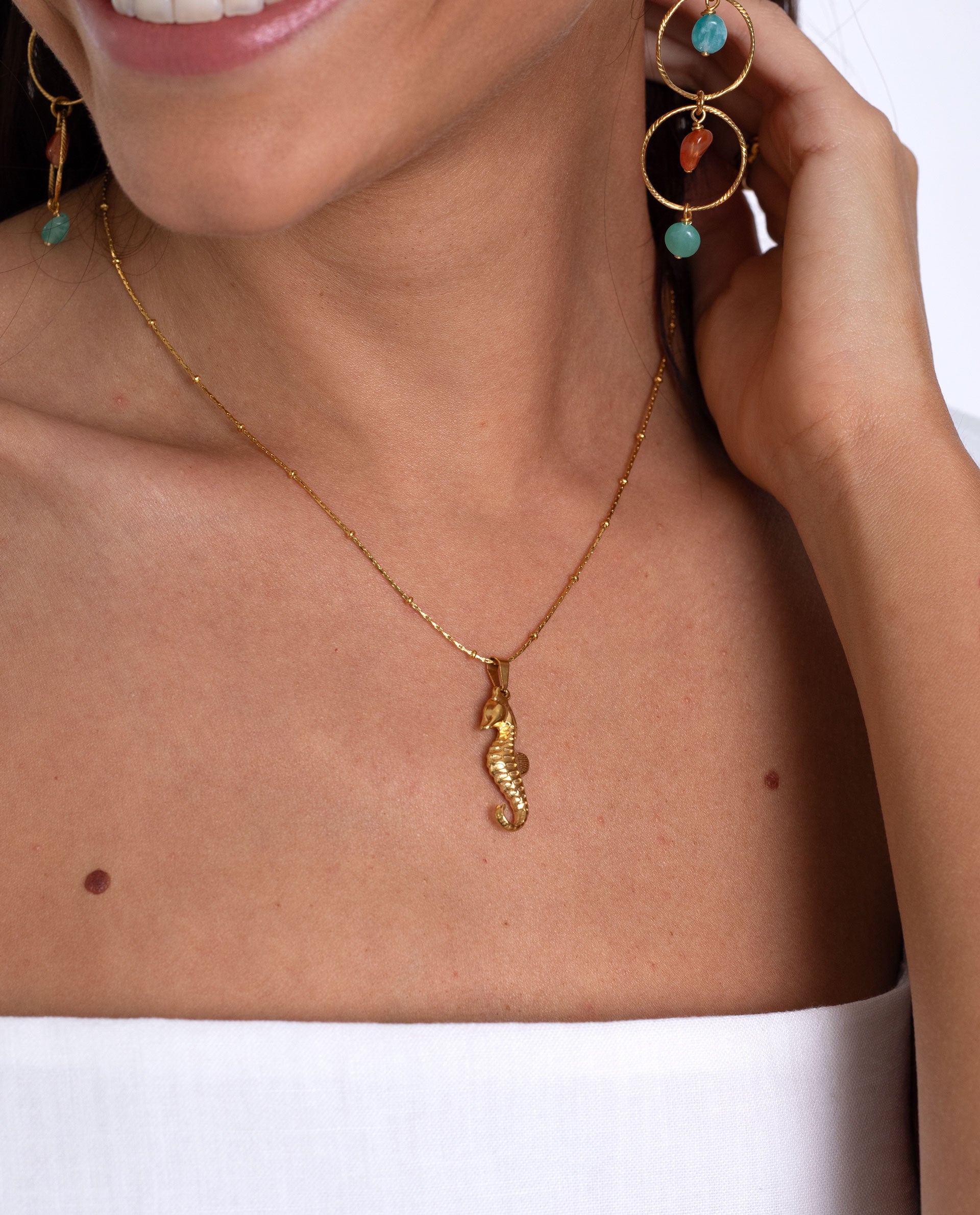 SEAHORSE NECKLACE - GOLD PLATED STEEL
