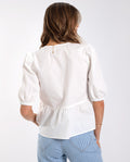 Blusa Blanca Manga Corta con Lazos en Escote | THE-ARE