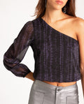 BLUSA GETTIN READY | Blusa Negra Asimétrica Estampado | Fiesta Mujer THE-ARE