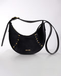 Bolso Negro de Piel Forma de Media Luna y Tachuelas | THE-ARE