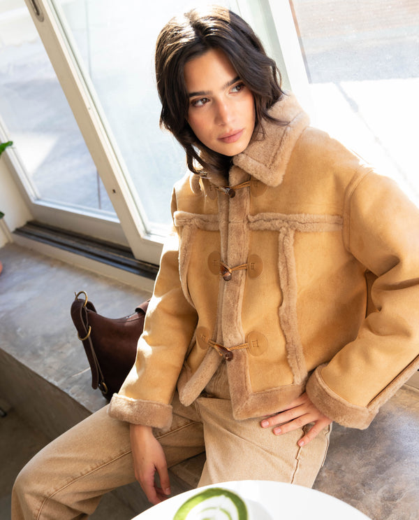 CHAQUETA ON HER WAY · CAMEL