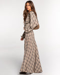 GONNA HER TURN · QUADRI BEIGE