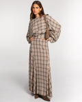 GONNA HER TURN · QUADRI BEIGE