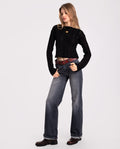Jersey Negro Calado de Mujer | THE-ARE