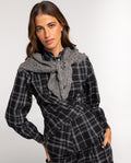 WREN SCARF · GREY