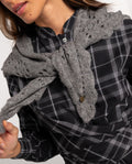 WREN SCARF · GREY