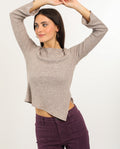 TOP SPOTLIGHT | Top Beige con Brillo de Manga Larga Asimétrico | Colección THE-ARE