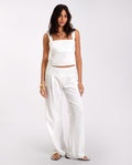 Top Blanco de Lino con Tirantes y Espalda Descubierta | THE-ARE