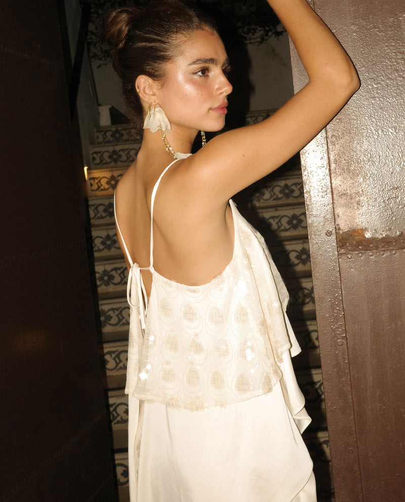 TOP MORE THAN READY · CRUDO