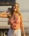 TOP FEEL ALIVE | Multiposition Printed Top with Ruffled Neckline | THE-ARE