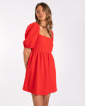 Vestido Corto Rojo con Mangas Cortas Abullonadas | THE-ARE