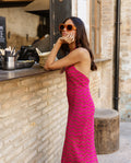 Vestido Largo de Punto Calado Fucsia Halter | THE-ARE
