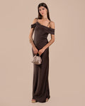 Vestido Largo Marrón de Tirantes con Escote Drapeado | Invitadas THE-ARE
