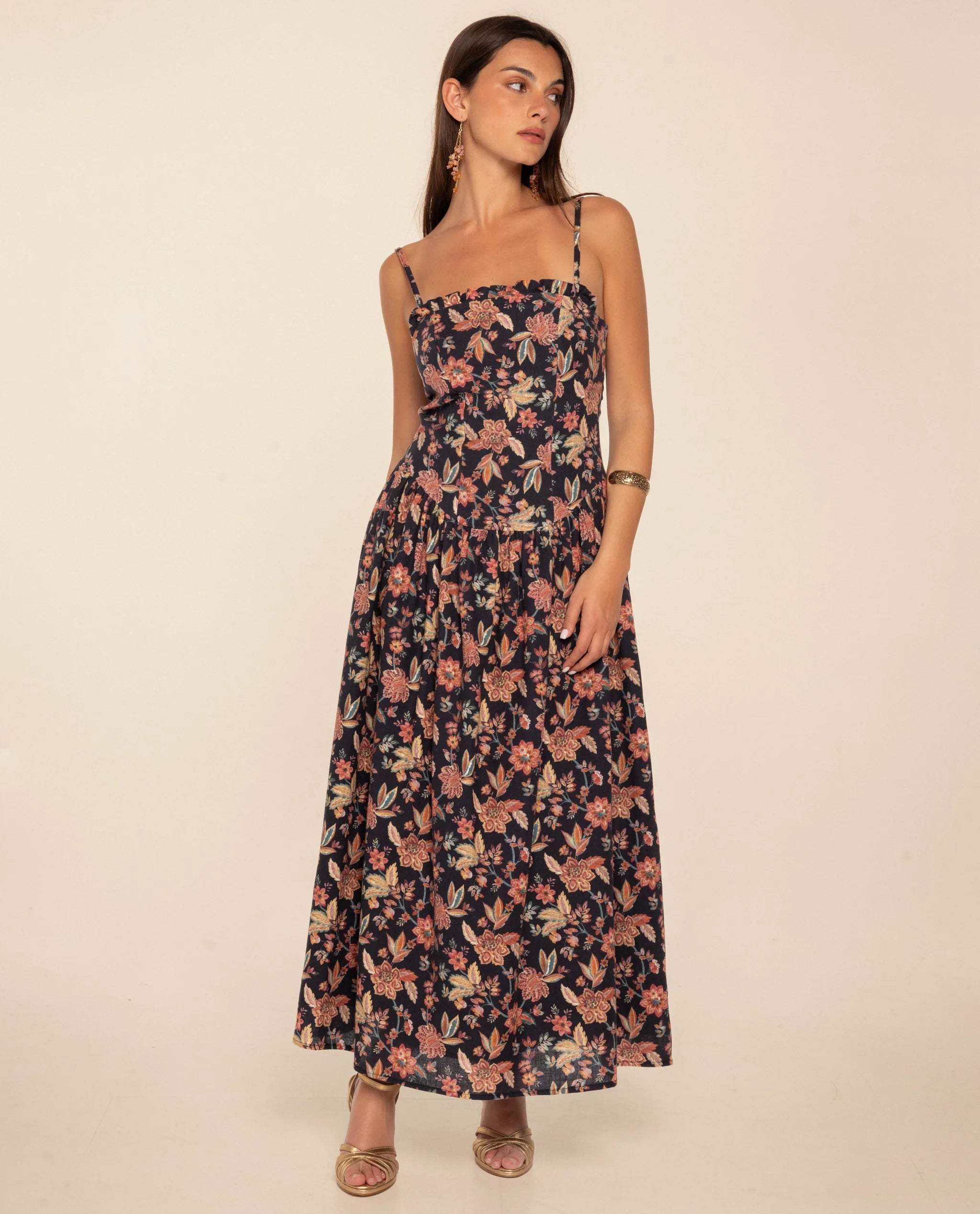 Printed bodice dress with ruffle ruffle at neckline | THE-ARE guest Printed bodice dress with ruffle ruffle at neckline | THE-ARE guest