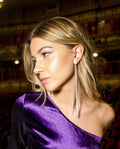 SPARK EARRINGS | Brincos compridos elegantes com tiras de prata com muito brilho | THE-ARE