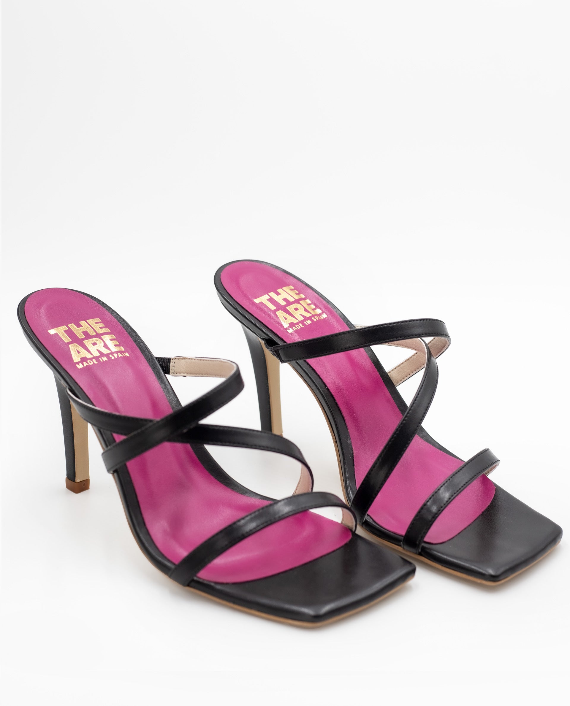SANDALIA #3 | Sandalia de Tacón Negro con Plataforma | Zapatos THE-ARE