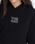 SUDADERA PURPOSE | Sudadera Negra de Mujer con Capucha y Bolsillos | THE-ARE