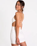 VESTIDO FEEL ALIVE | Vestido curto drapeado com recorte branco | THE-ARE