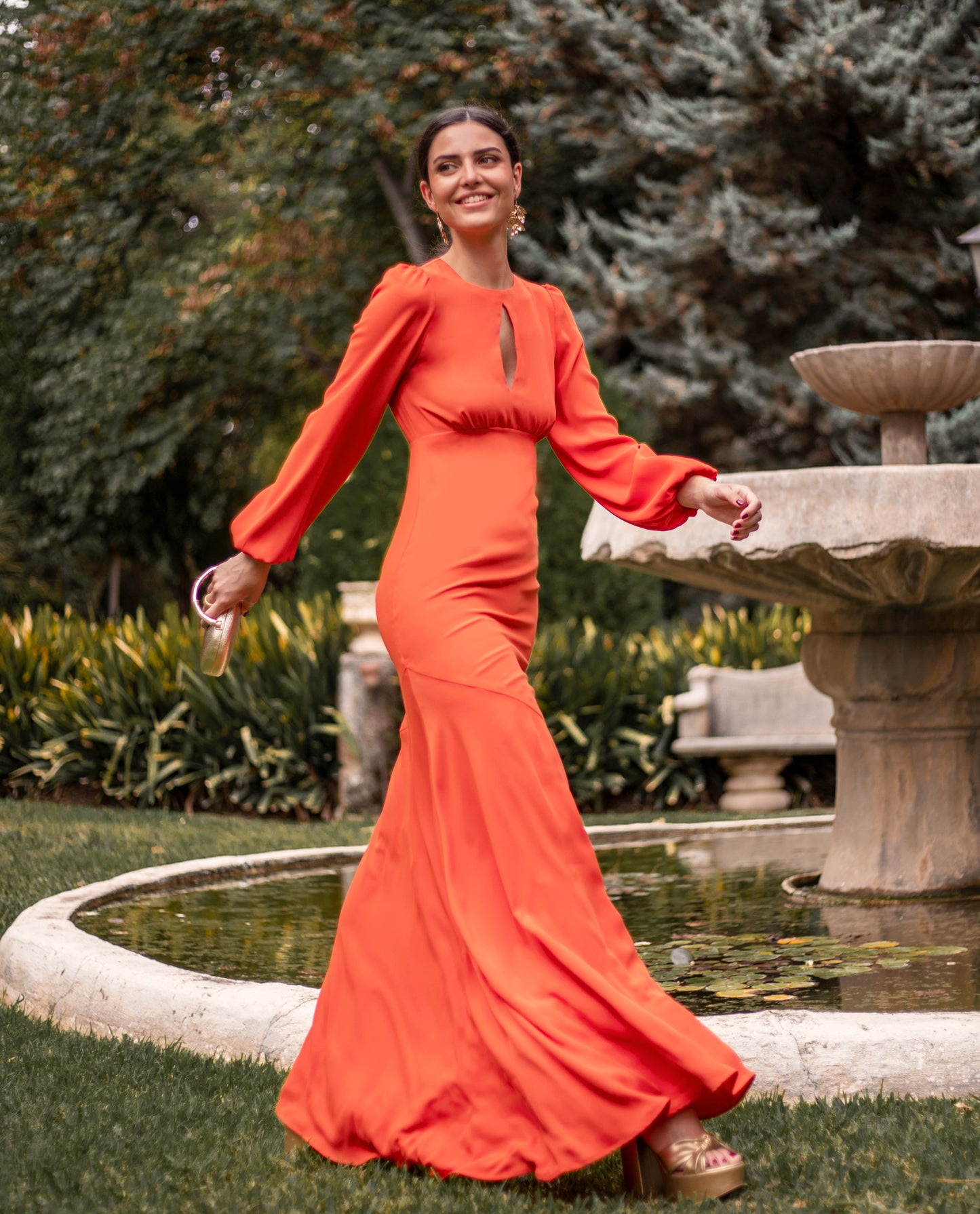 VESTIDO MRS. SUÁREZ | Vestido de Invitada Naranja Largo | Colección Invitadas THE-ARE
