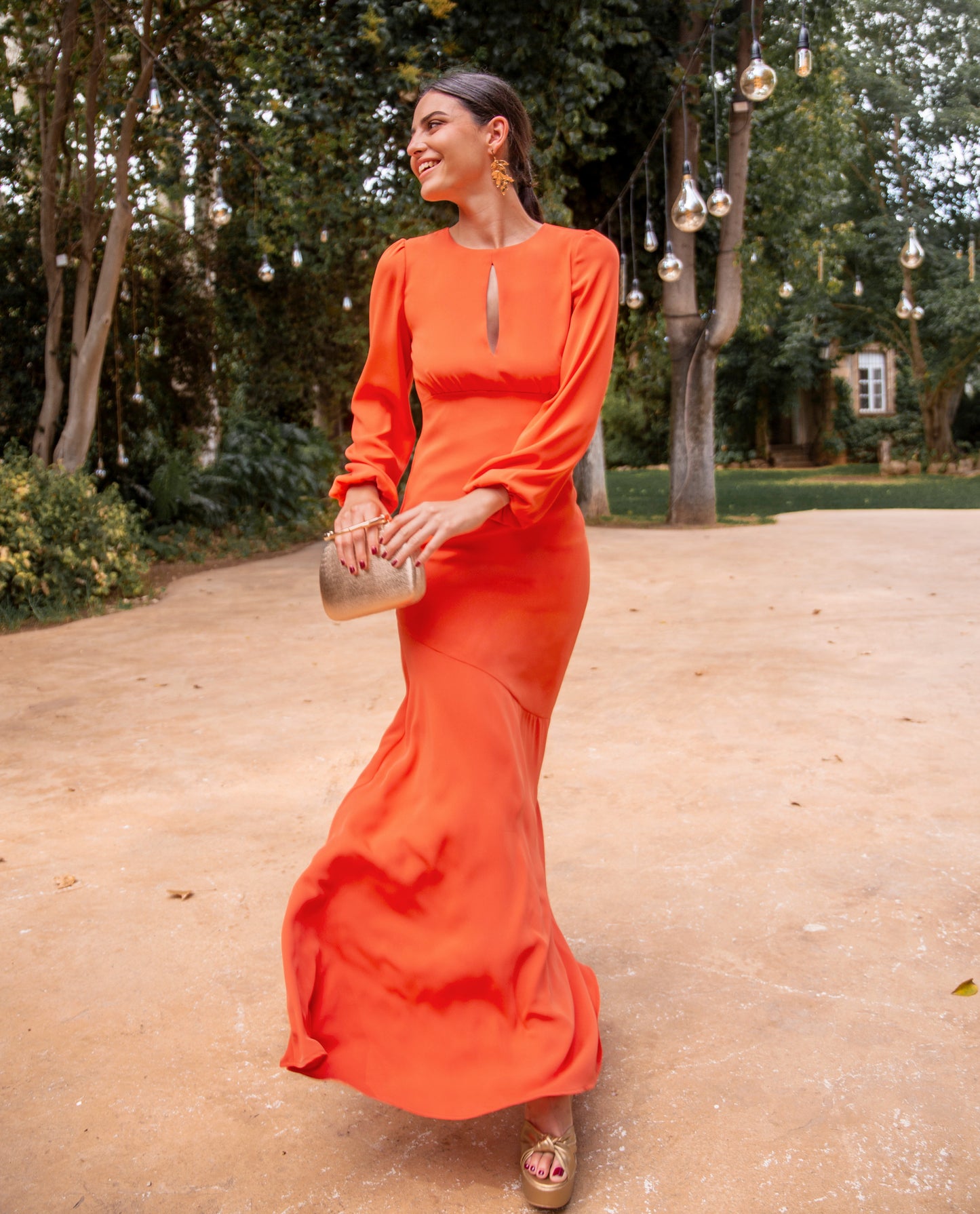 VESTIDO MRS. SUÁREZ | Vestido de Invitada Naranja Largo | Colección Invitadas THE-ARE