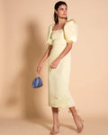 VESTIDO MRS. WALDORF | Vestido Midi Amarillo Espalda Descubierta | Colección Eventos THE-ARE