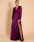 VESTIDO MRS. HERCE | Vestido Largo Elegante Cruzado Satinado Ciruela | Eventos THE-ARE